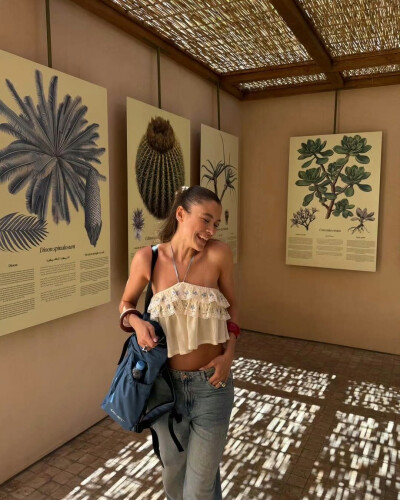 BY爱喝可乐的古娜小姐