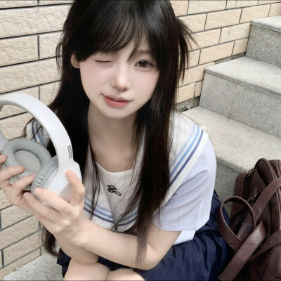 月遇从云 花遇和风