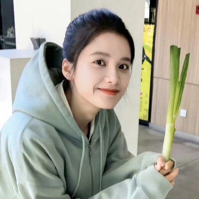 张婧仪