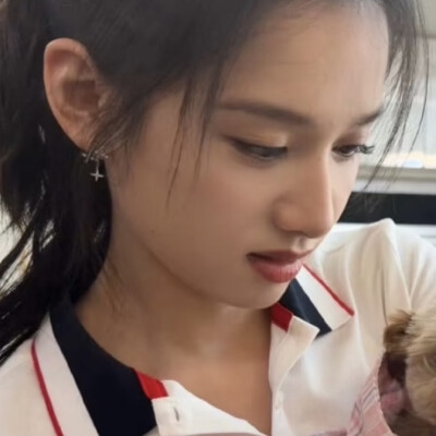 张婧仪