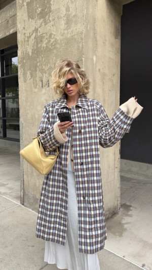 BY爱喝可乐的古娜小姐