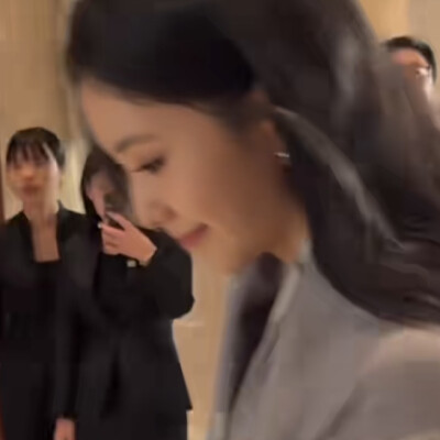 依旧四张