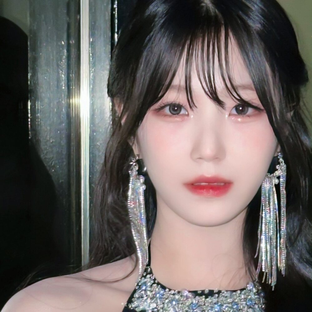 ᵀʰᵉ ᶠⁱᶠᵗʰ ˡᵉᵗᵗᵉʳ ᵐᵃʸ ᵇᵉ ᵗⁱᵐᵉ ᵗᵒ ʲᵘˢᵗ ʸᵒᵘʳ ᵉʸᵉˢ ˢᵐⁱˡⁱⁿᵍ.