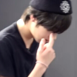 小U
