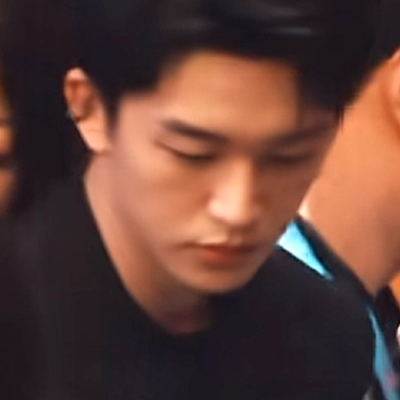小少爷