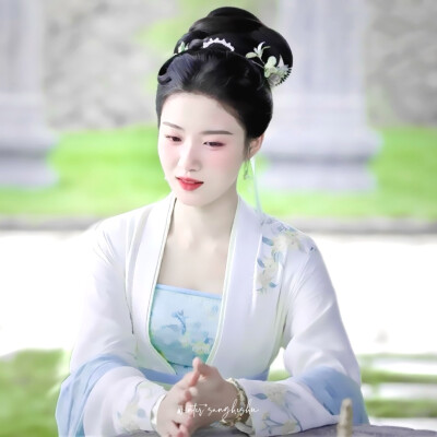 卢昱晓