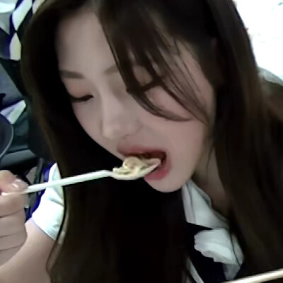 绚儿这个萌