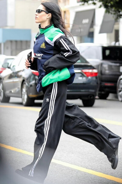 BY爱喝可乐古娜小姐 美国 Amelia Hamlin