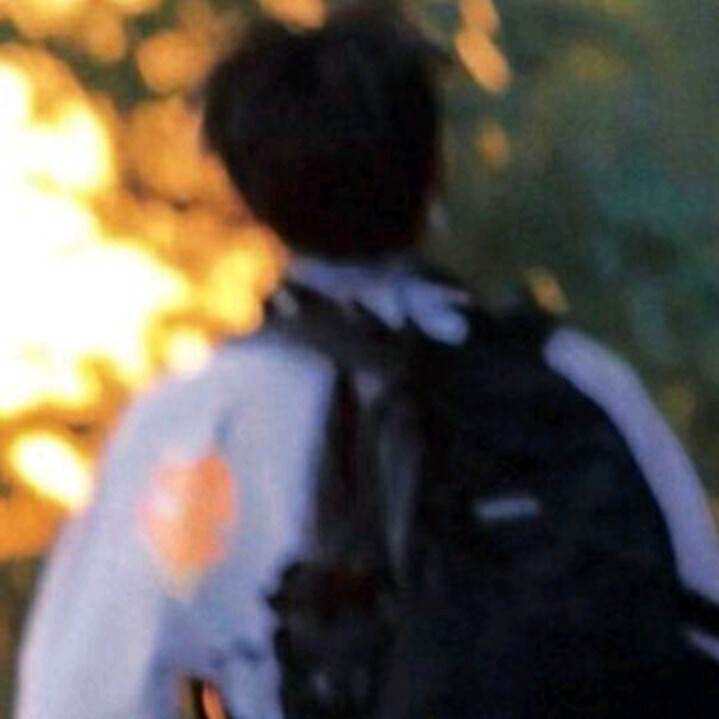 男