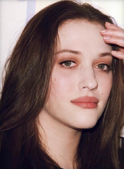 凯特戴琳斯Kat Dennings