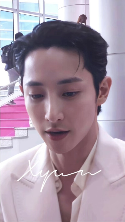 李洙赫