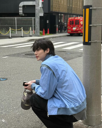 边佑锡