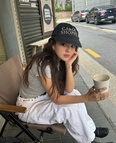 BY爱喝可乐的古娜小姐