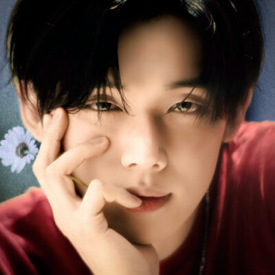 Daisy...kitten...and naive you