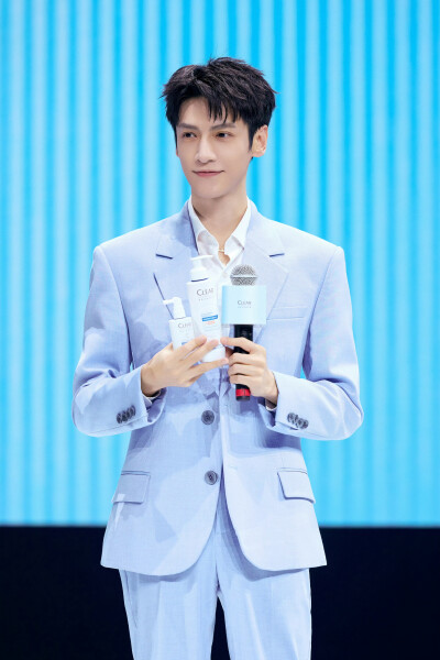 罗云熙