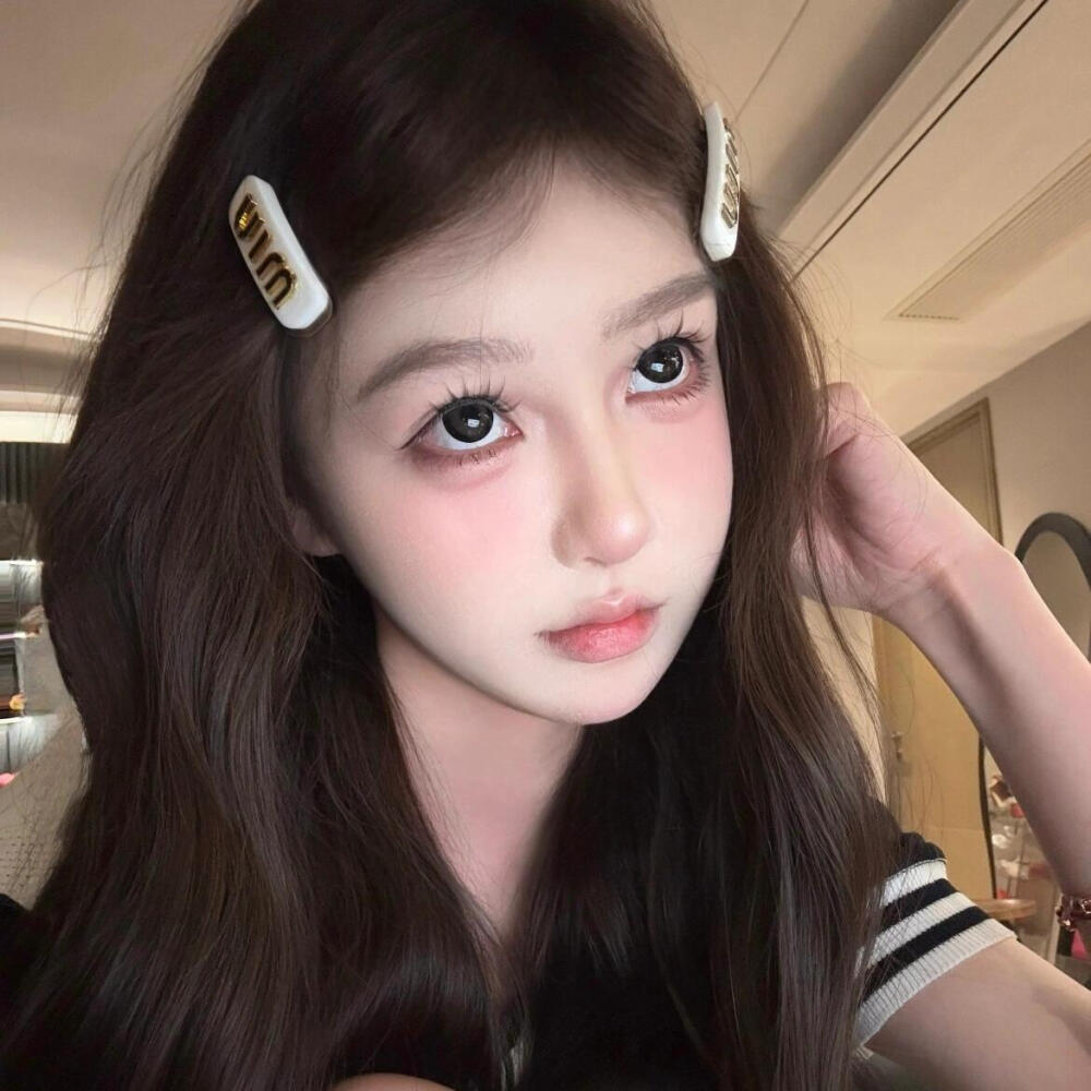 女生头像｜拜托！不要再对小猫咪冷冰冰了₌᳐･֊･₌᳐੭
