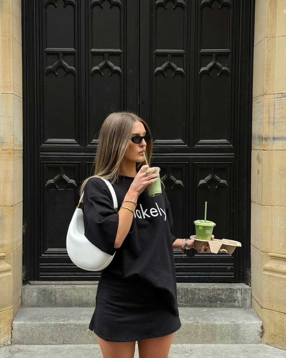 BY爱喝可乐的古娜小姐