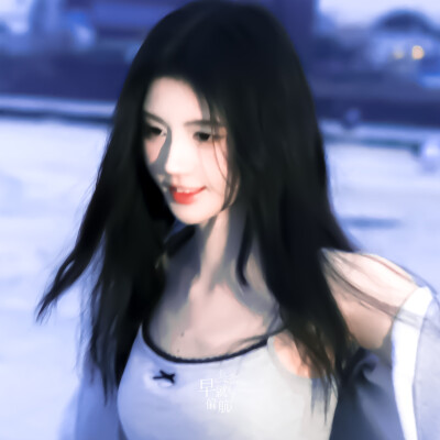 鞠婧祎