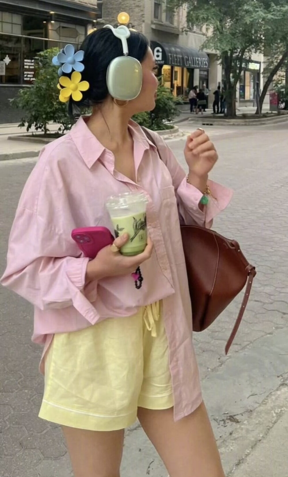 BY爱喝可乐的古娜小姐