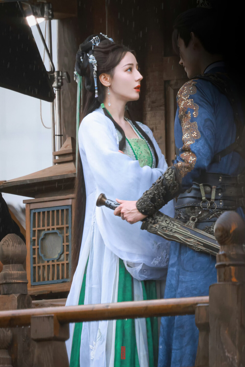 慕胥辞｜贺思慕
cr：就是一鼎沉香炉