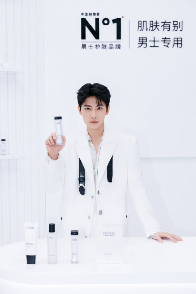 杨洋