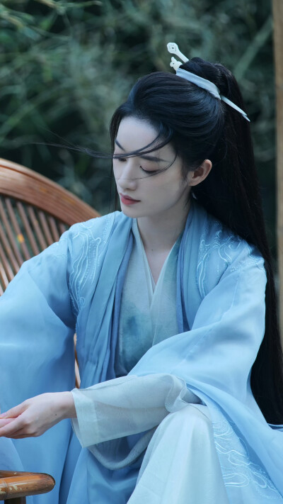 青川入梦 郭晓婷
