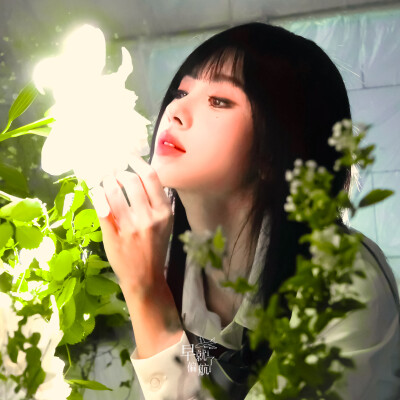 鞠婧祎