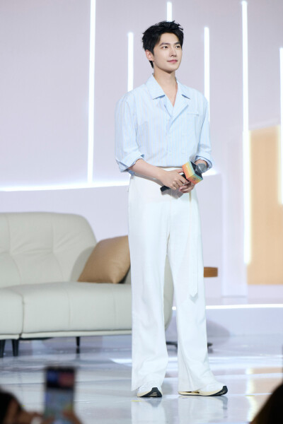 杨洋