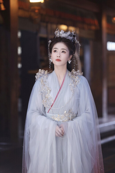 临江仙 花如月