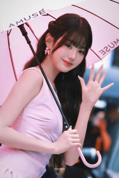 Strawbabbie_wy 不要放过这只垂耳兔！