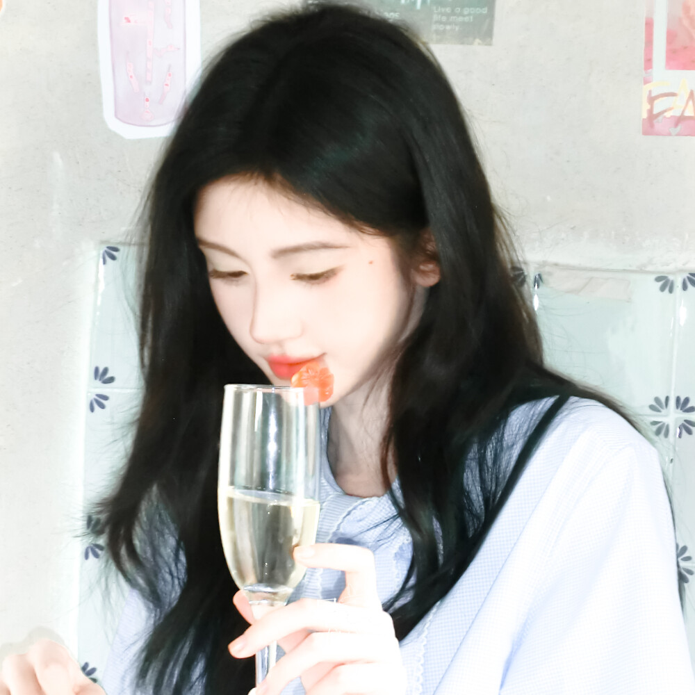 鞠婧祎