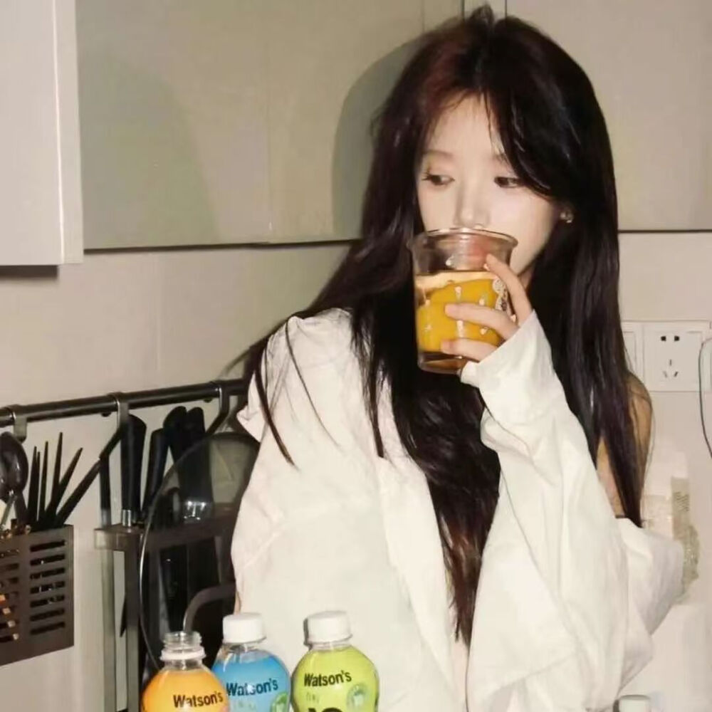 好久没更，更新一对情头（单人）