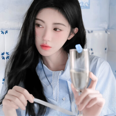 鞠婧祎