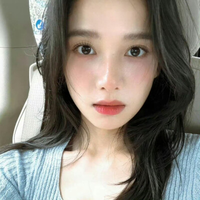 张婧仪头像套图