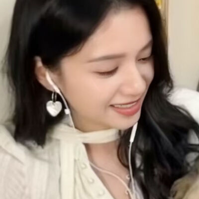 张婧仪