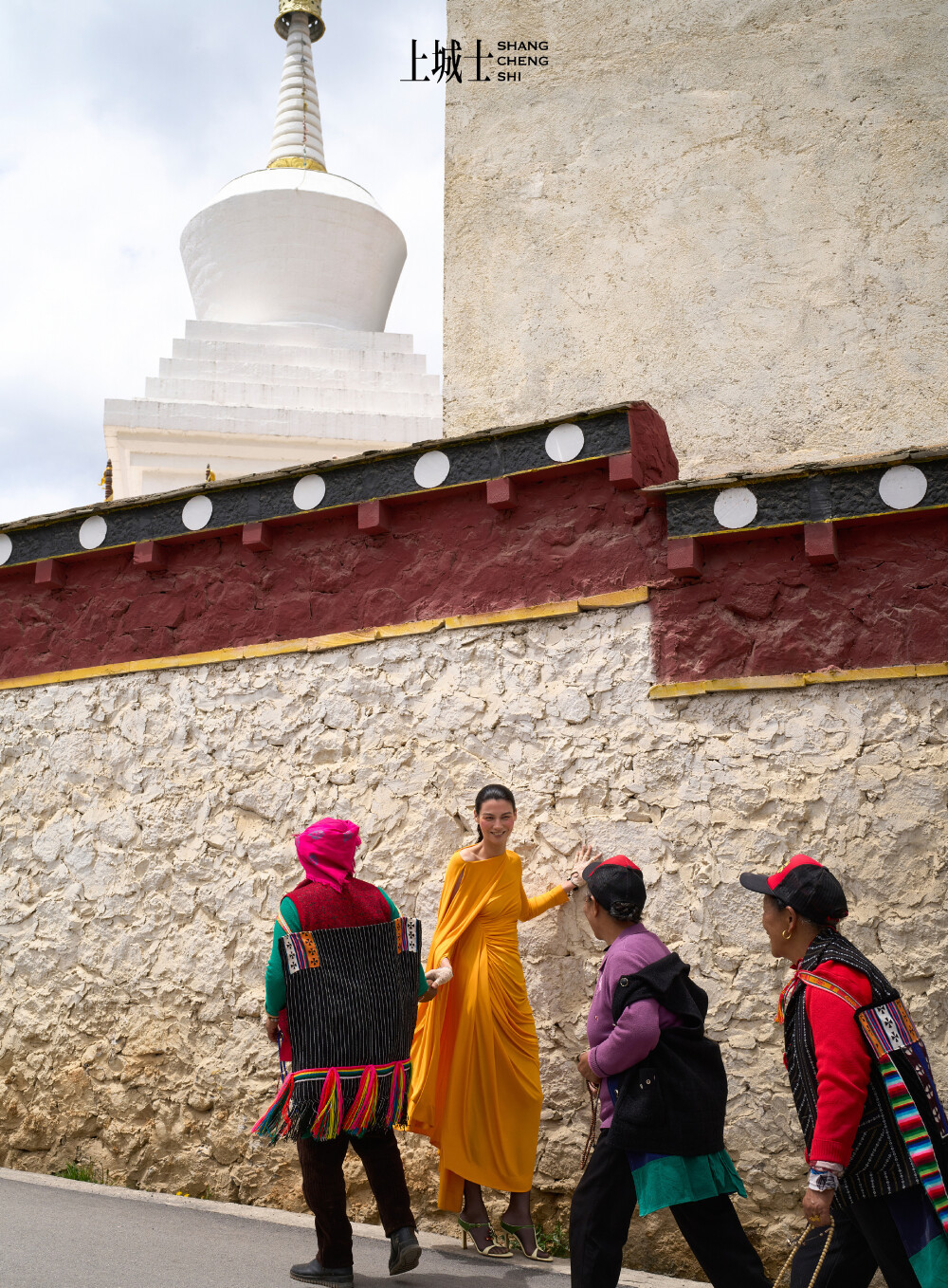 王雯琴，香格里拉心途录
上城士途中风物
场地：松赞林景区，松赞香格里拉林卡，松赞绿谷山居 ​​​