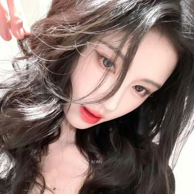 鞠婧祎套图头像