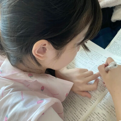 侧影女