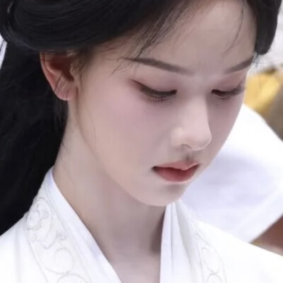 陈都灵