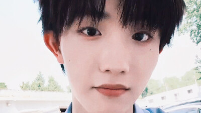 苏新皓 橙光素材 剧情图
@月雾_Ophilia 自截修 抱图收藏专辑