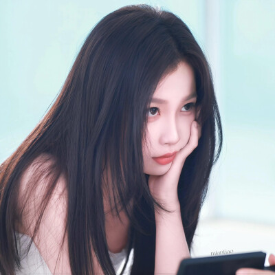 ‣ 女生头像/女头/气质女头/氛围感女头/风格女头
‣ ©️ 网络/侵删