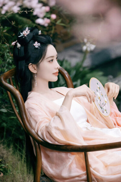 桃花映江山 姜桃花