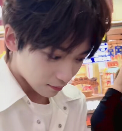 梓渝 吴所畏