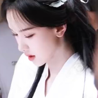 陈都灵