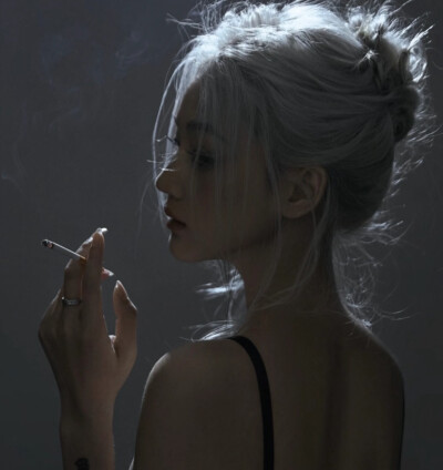女头