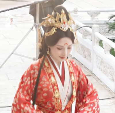 彭小苒