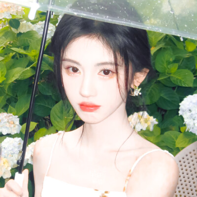 鞠婧祎
