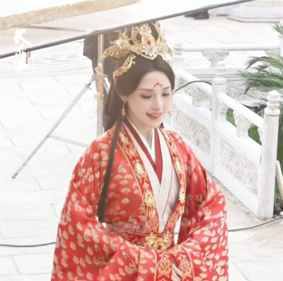 彭小苒