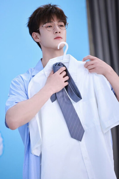 李昀锐