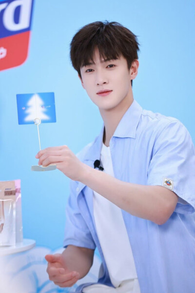 李昀锐